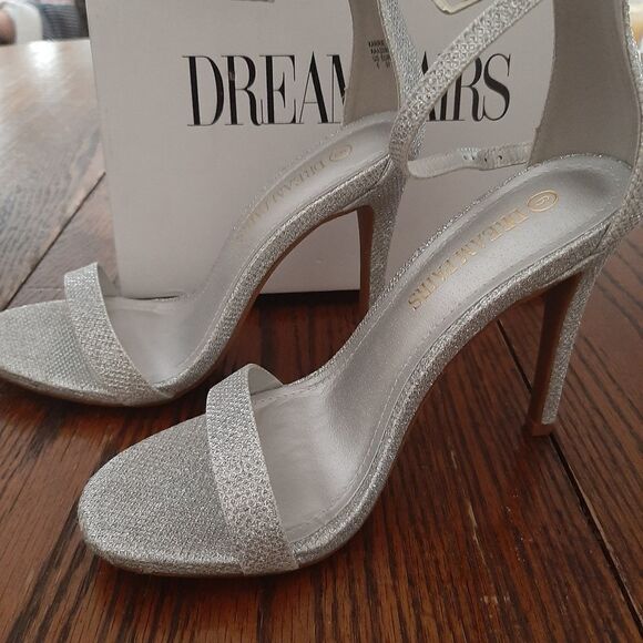 EUC Size 6 Silver Glitter Dream Pairs Karrie Open Toe Stiletto Sandals - Picture 4 of 6